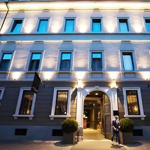 https://fifty-house-luxury-milano-hotel.it-lombardy.com